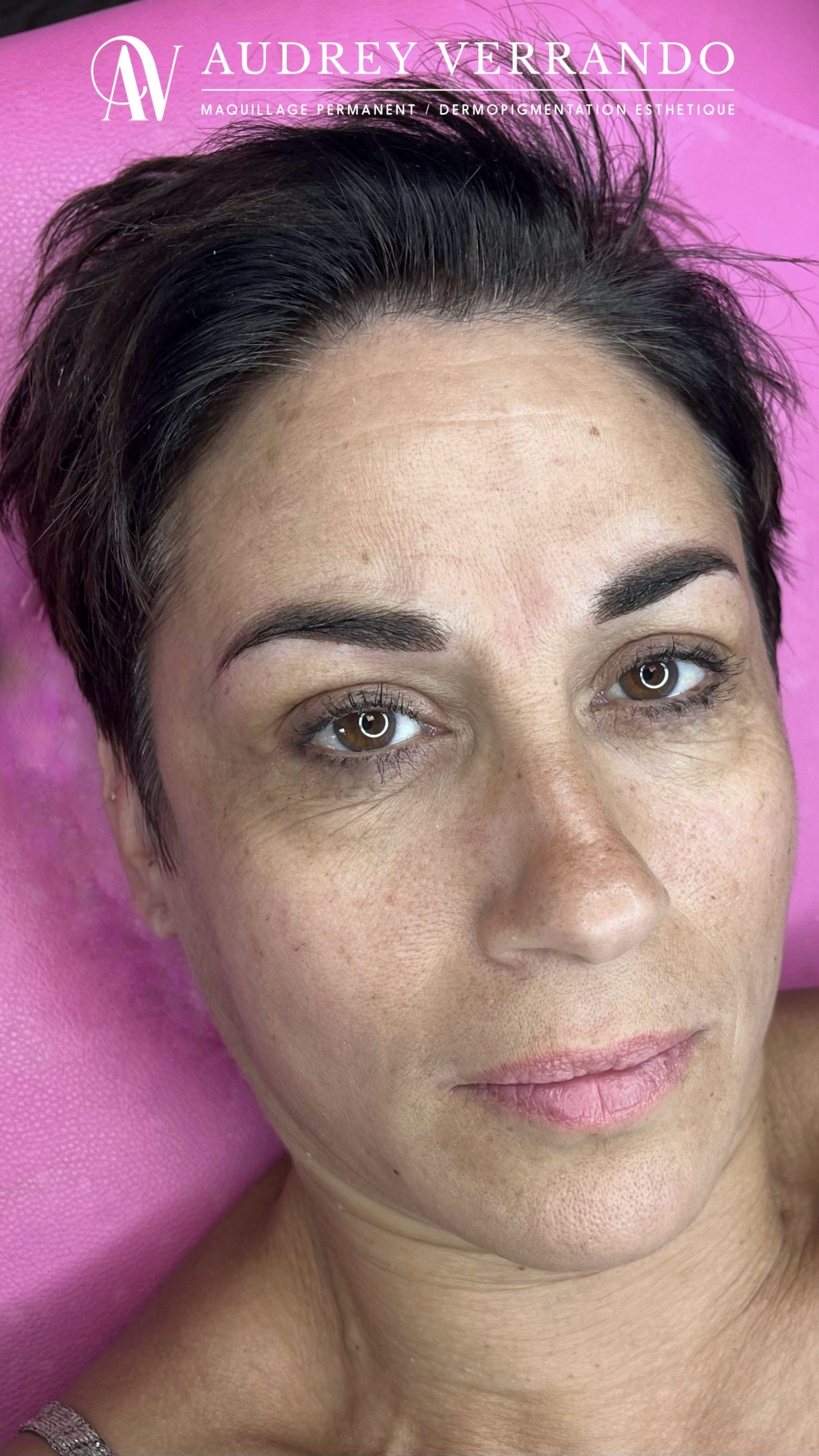 Sourcils "POUDRÉ VELOURS"
